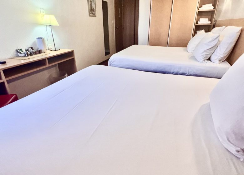 HOTEL LE PAVILLON