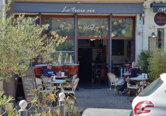 LE TROIS SIX