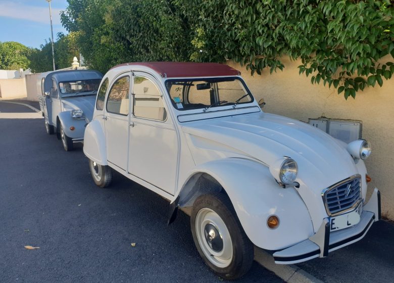 DEUCHE FAMILY : SPÉCIALISTE DE LA LOCATION DE 2CV AVEC OU SANS CHAUFFEUR