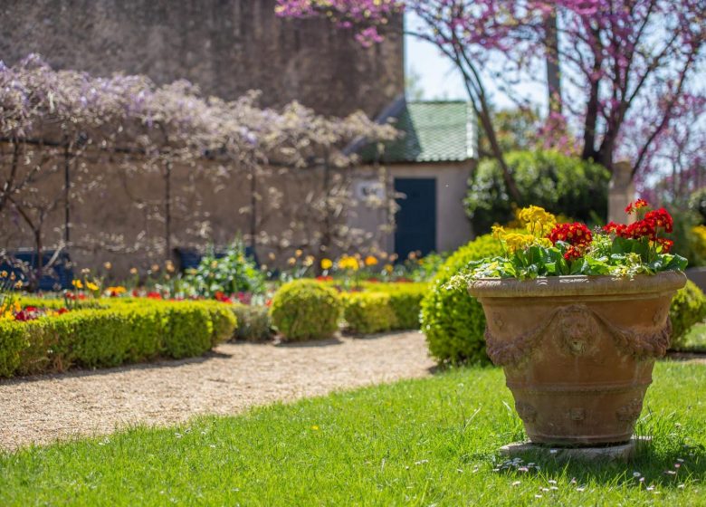 JARDÍN DE LA VILLA ANTONINE