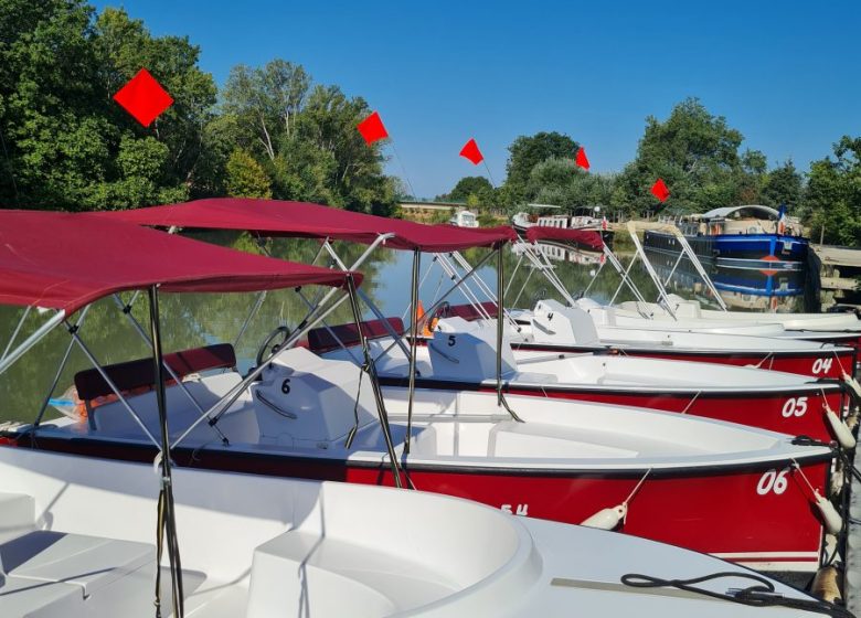 LES PETITS BATEAUX DES 9 ÉCLUSES